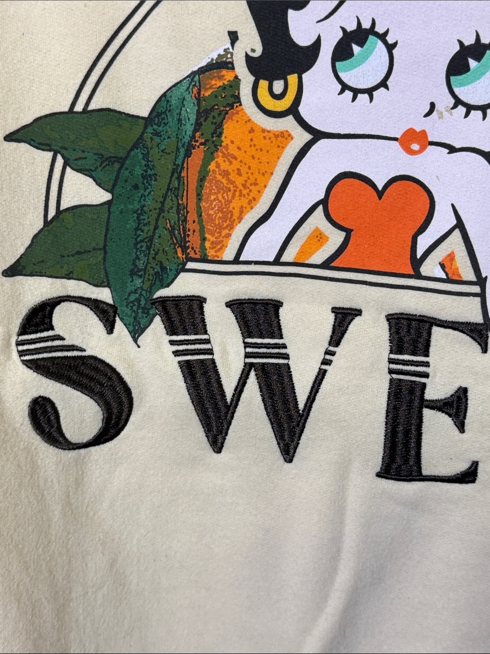 Betty Boop Sweet Oranges Graphic Sweatshirt Embroidered & Screen Print Small - Picture 5 of 8